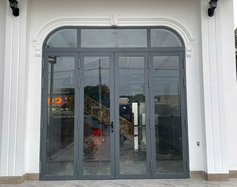 Cửa nhôm 4 cánh giá rẻ Ngãi Giao