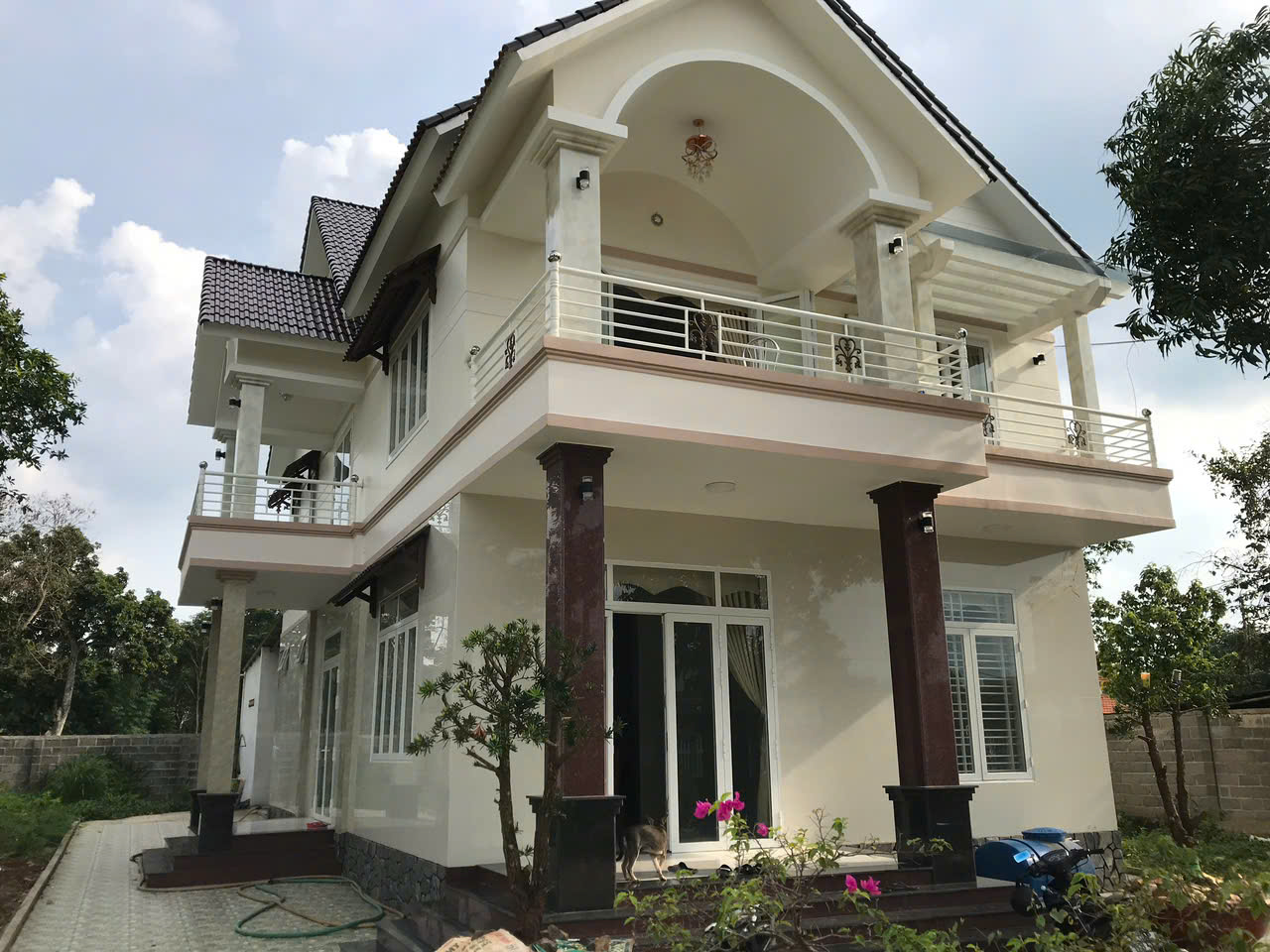 Thi công trình nhôm kính cao cấp Ngãi Giao