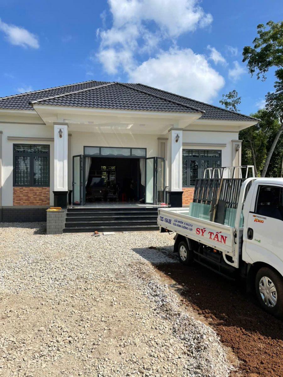 Mẫu cửa nhôm kính đẹp Ngãi Giao