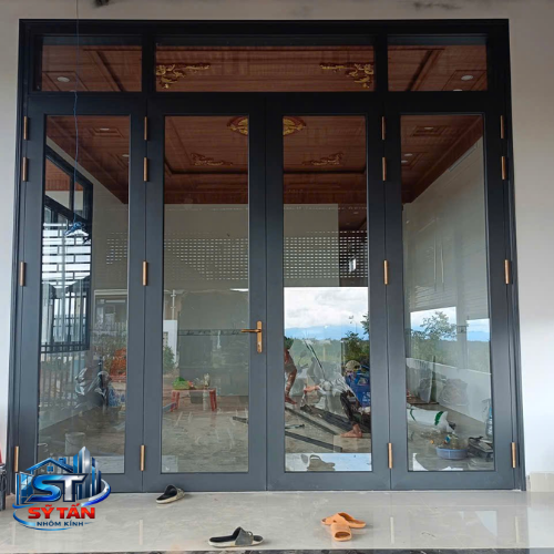 Thi công cửa kính Xuyên Mộc